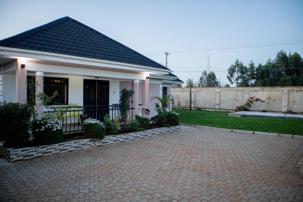 Lux Suites Eldoret Luxury Villas Exterior photo