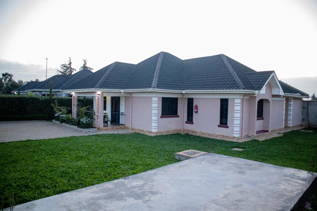 Lux Suites Eldoret Luxury Villas Exterior photo