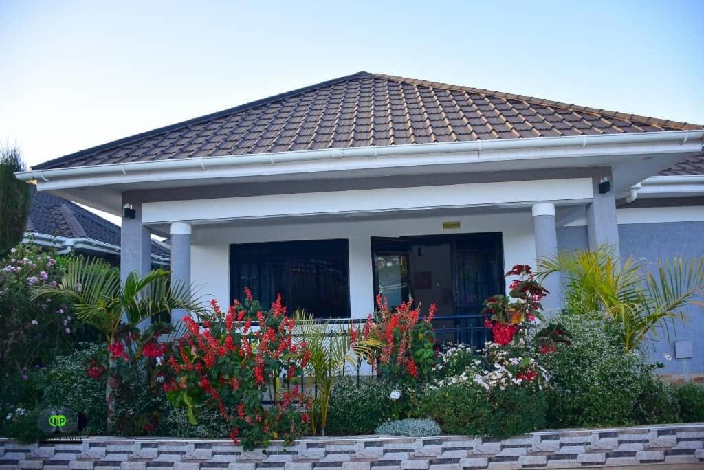 Lux Suites Eldoret Luxury Villas Exterior photo